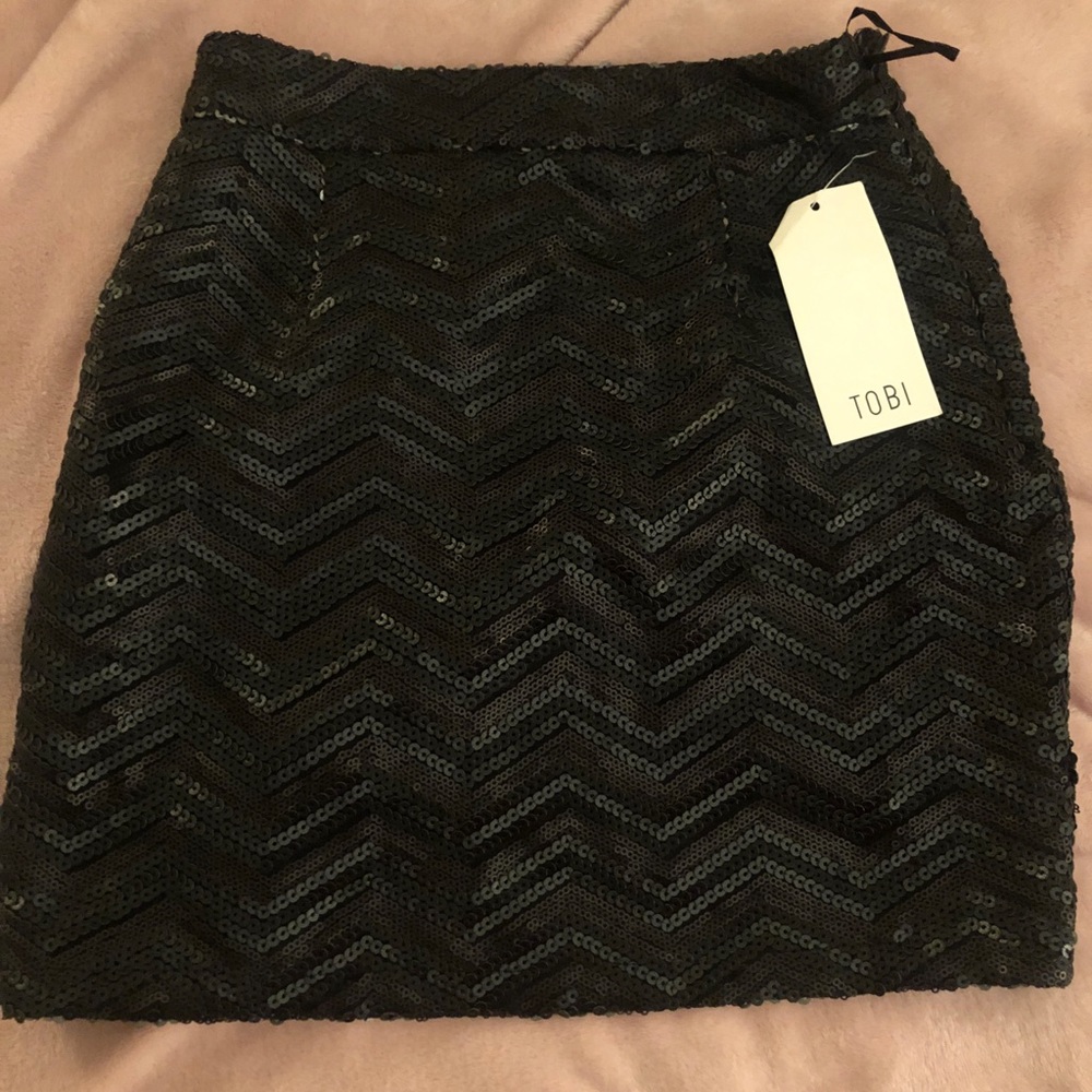 NWT Tobi Sequin skirt